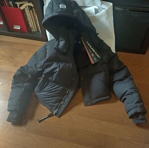 Aritzia Black Puffer Jacket